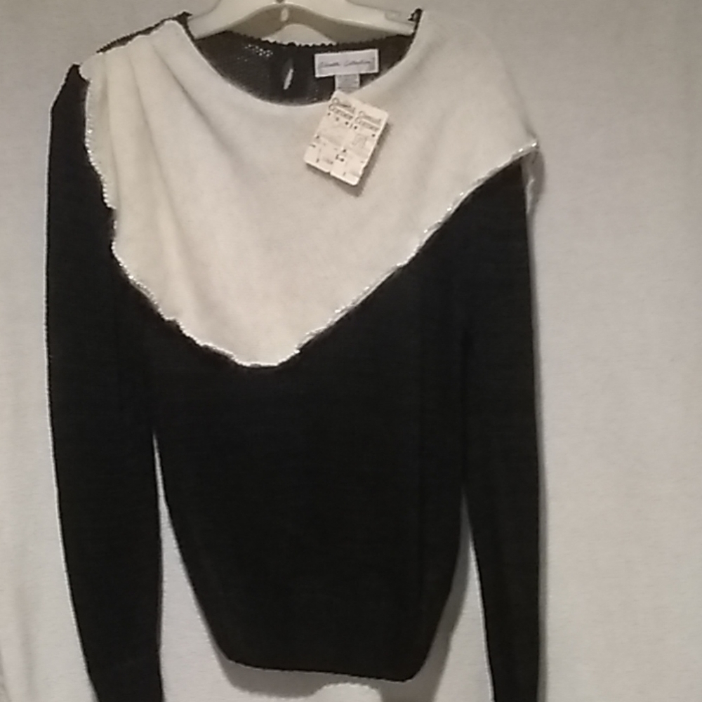 Abiatti Collection  Women's Size Small Wool Angora